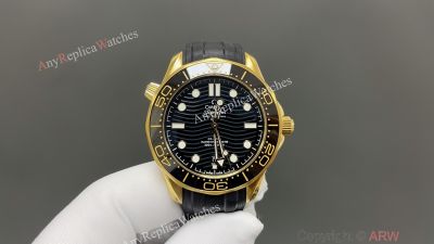 Omega Seamaster 300m 2824 Movement 42mm Black Face Rubber/Steel Band Watch